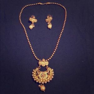 Necklace with earrings